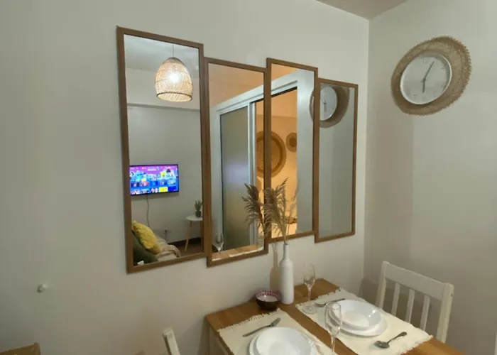Apartment Den And Then View, Karaoke, Private Balcony