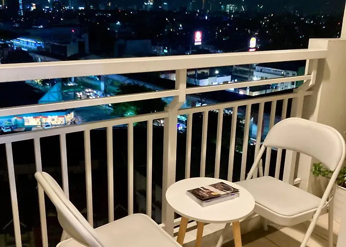 Den And Then View, Karaoke, Private Balcony Apartment *