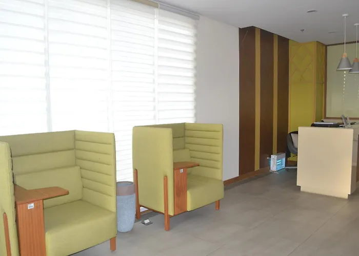 Den And Then View, Karaoke, Private Balcony Apartment *