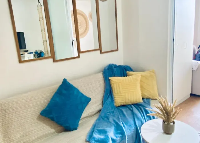 Den And Then View, Karaoke, Private Balcony Apartment *